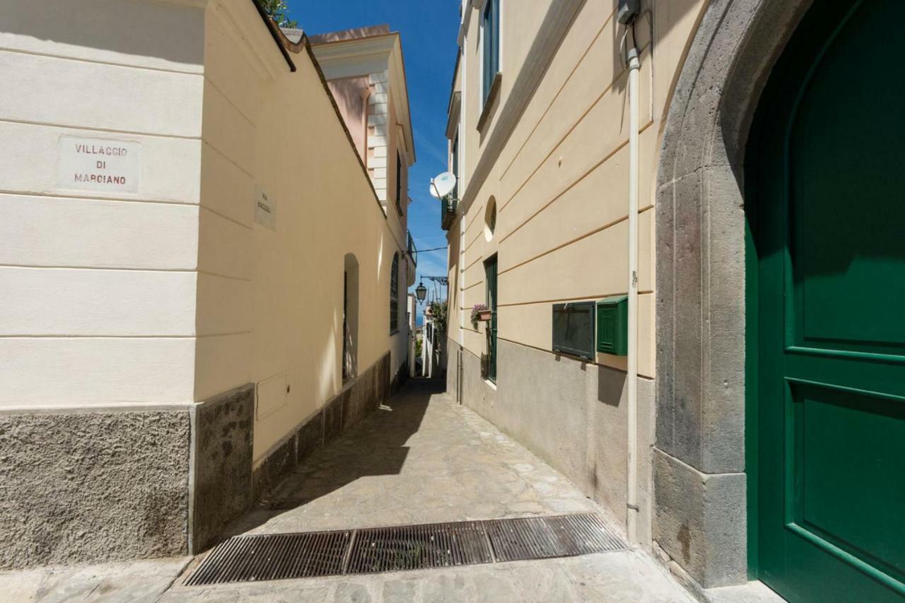 Antonelloapartments - La Farfalla Bianca Marciano Экстерьер фото